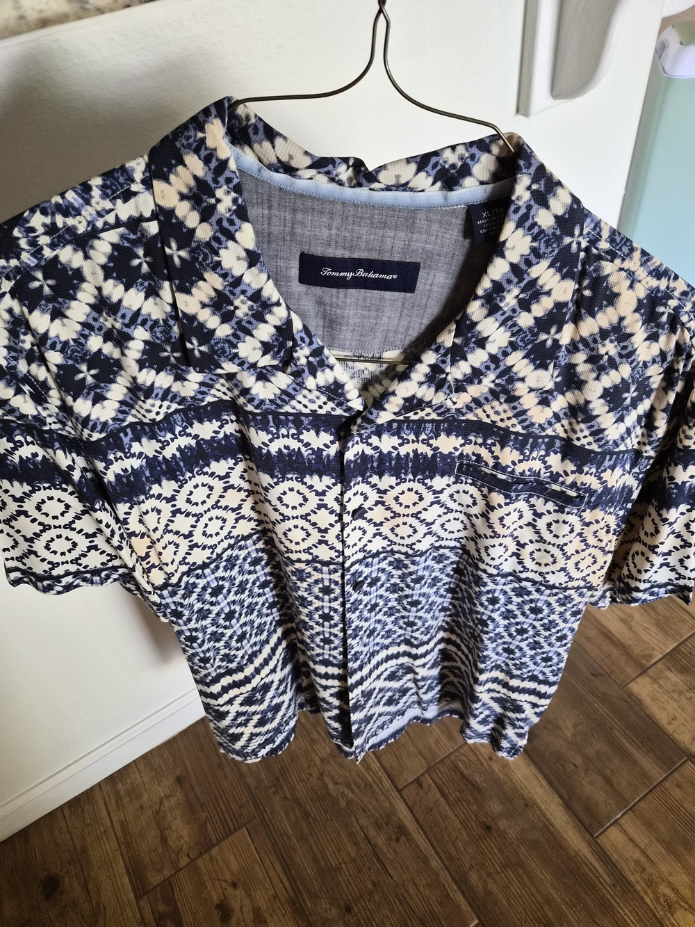 Tommy Bahama Blue & Cream Patterned Short Sleeve Shirt